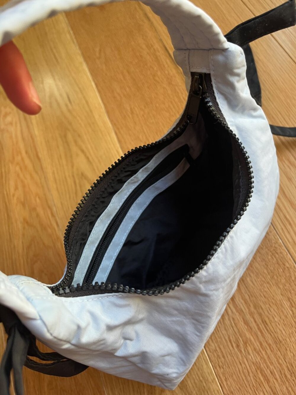 BAGGU x Sandy Liang Mini Shoulder Bag - Picture 9 of 11